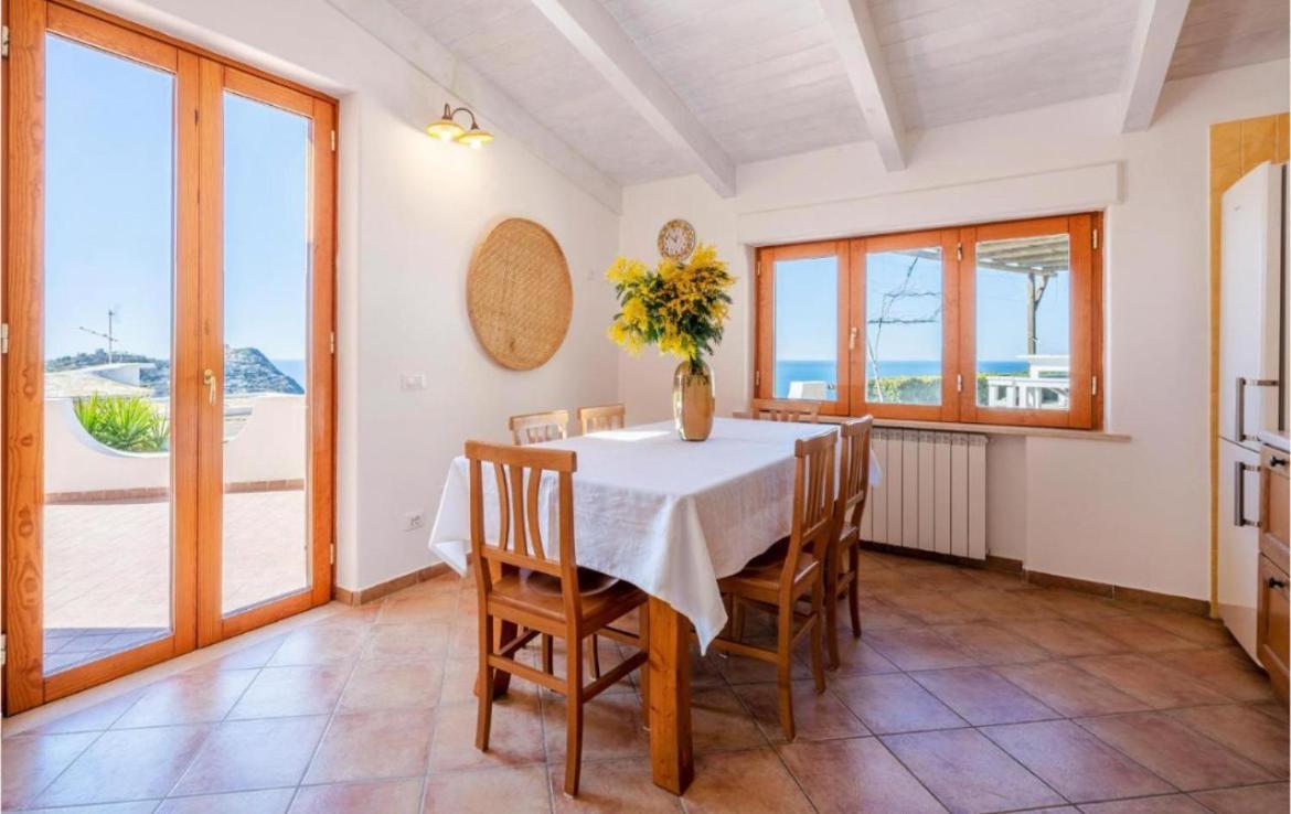 Villa Inarime Иския Екстериор снимка